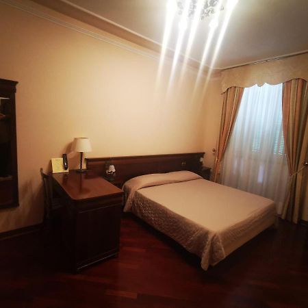 Hotel Villa Verdefiore Appignano  Екстериор снимка