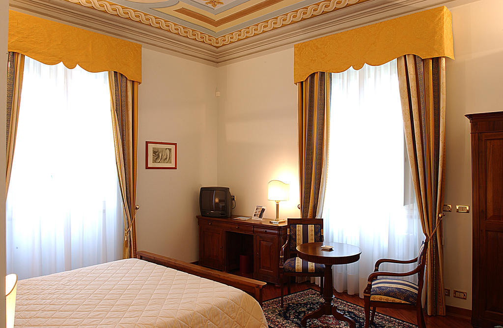 Hotel Villa Verdefiore Appignano  Стая снимка
